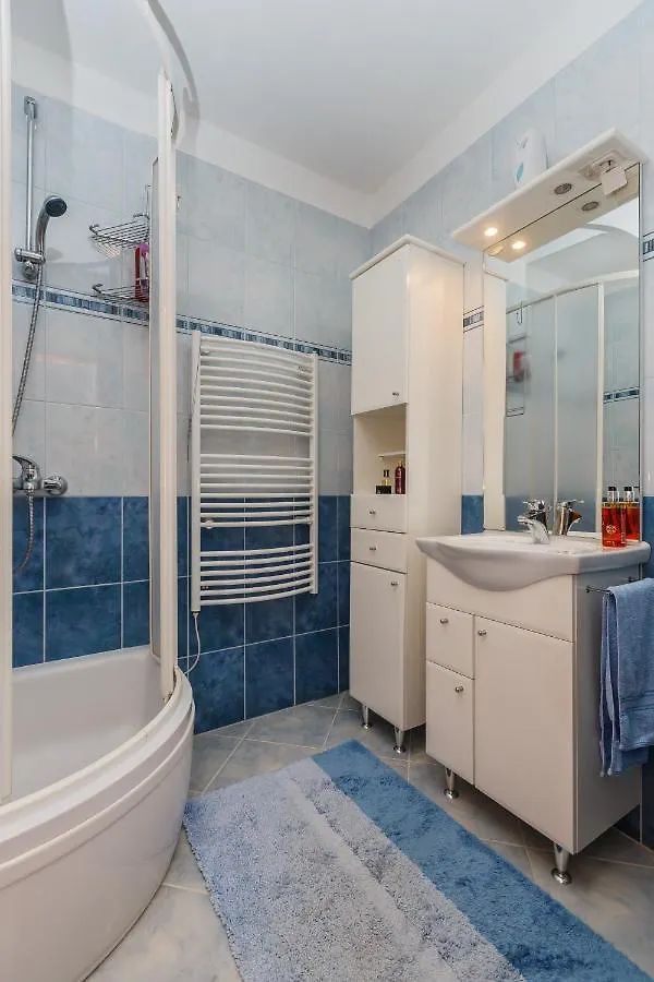 Apartman Anni Kastela Apartment Croatia